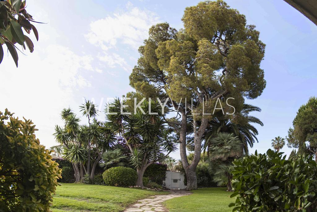 Villa Sitges Tupinetti Beach At 1 Min Walk Amaizing Garden And View Center Sitges 5 Minutes Walk Екстер'єр фото