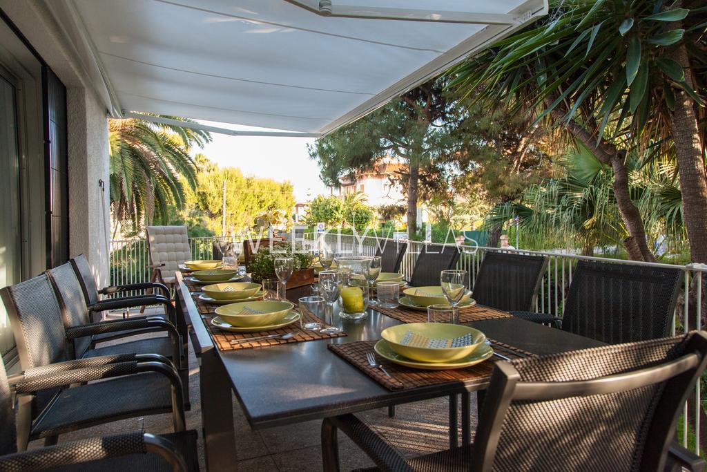 Villa Sitges Tupinetti Beach At 1 Min Walk Amaizing Garden And View Center Sitges 5 Minutes Walk Екстер'єр фото