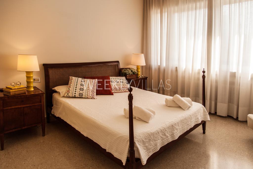 Villa Sitges Tupinetti Beach At 1 Min Walk Amaizing Garden And View Center Sitges 5 Minutes Walk Екстер'єр фото